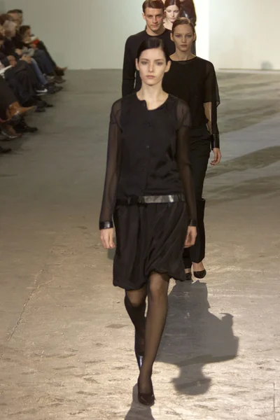 Look 18